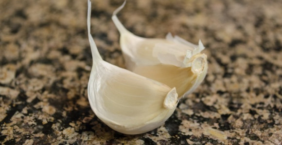 raw garlic